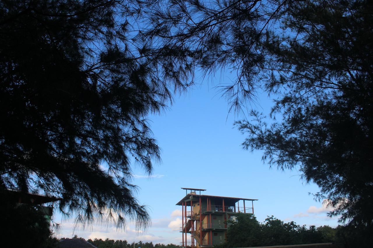 Yala Bay Resort Tissamaharama Exterior photo